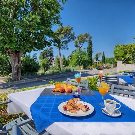 Hotel Aqua - Guest Rooms & Suites Kastela Exterior photo