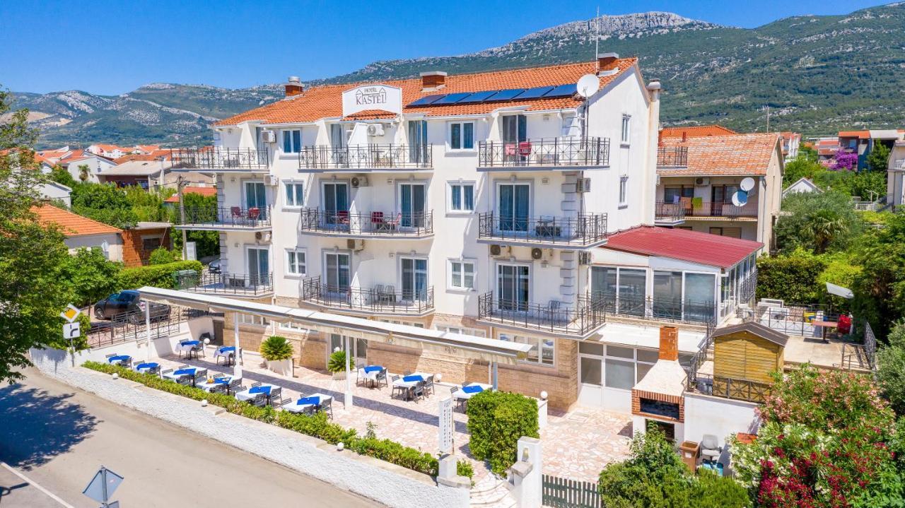 Hotel Aqua - Guest Rooms & Suites Kastela Exterior photo